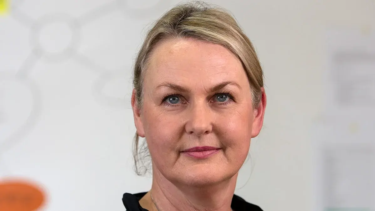 Portraitfoto von Prof. Dr. Katrin Hassenstein