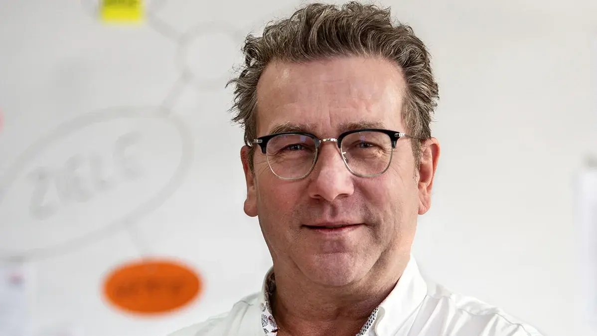 Portraitfoto von Prof. Dr. Klaus Kamps